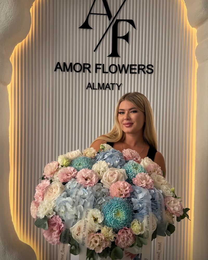 Цветочная шляпная коробка «Amor Elegance №15»