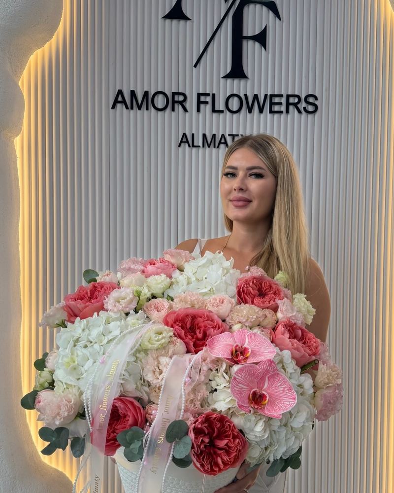 Дизайнерская композиция в кашпо «Amor Deco №28»