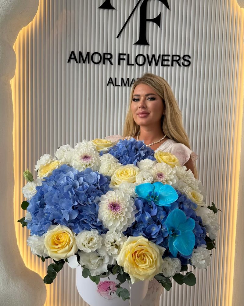 Цветочная шляпная коробка «Amor Elegance №19»