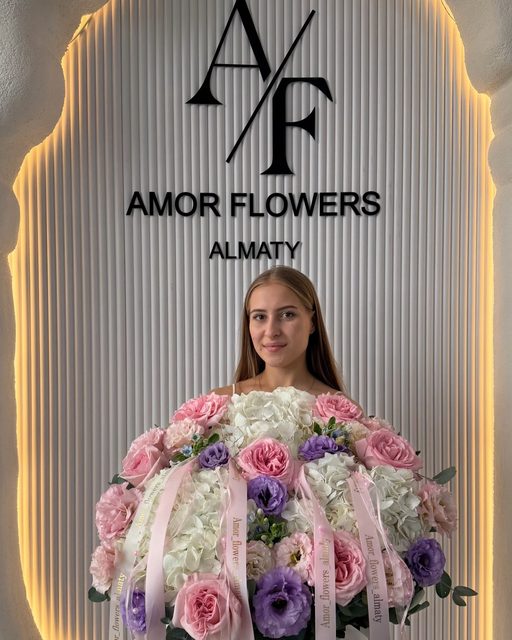 Цветочная шляпная коробка «Amor Elegance №26»